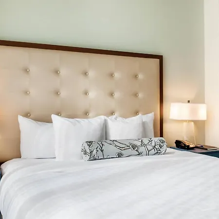 St Charles Coach House, An Ascend Collection Hotel 5*
