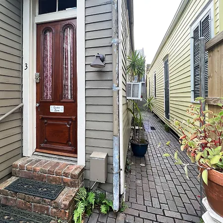 Royal Barracks 3* New Orleans