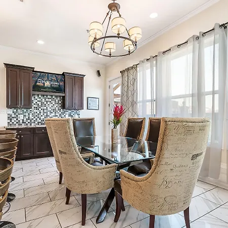 Modern, Spacious With Luxury Amenities 3*