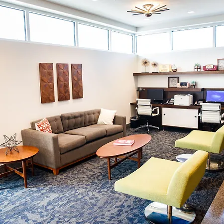 Alder Uptown Hotel 3*
