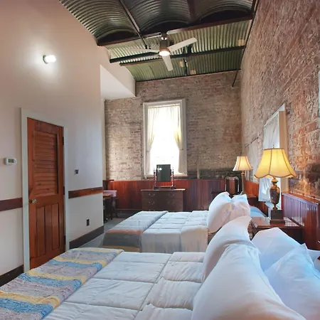 At The Old Jail 3*