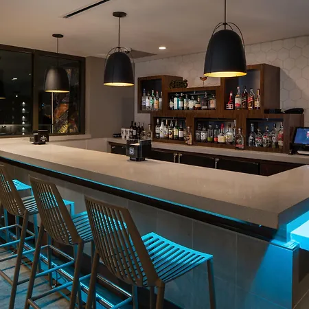 Springhill By Marriott Downtown/canal Street Hotel 4*
