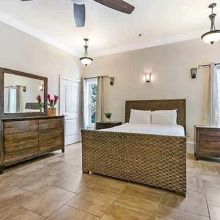 Apartment Urban With Spacious & Amenities