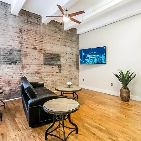 Stunning - Near Fq And Bourbon Aparthotel 4*