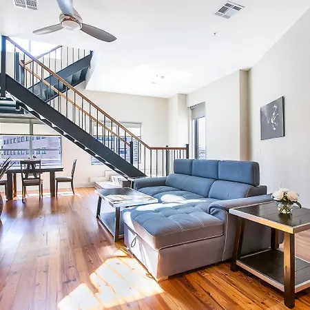 California Building By Hosteeva Apartment