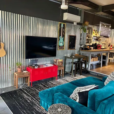 Algiers Point Loft - King Bed, Walk To Ferry *