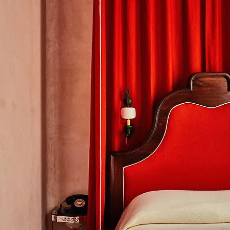Peter And Paul, An Ash Hotel