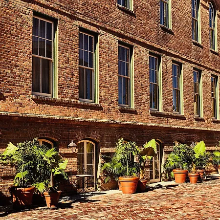 Peter And Paul, An Ash Hotel