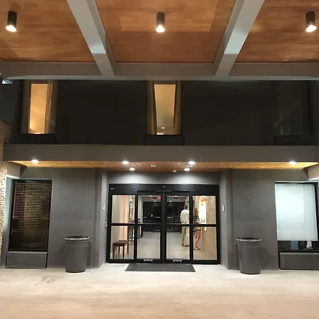 Hotel Country & By Radisson, I-10 East, La