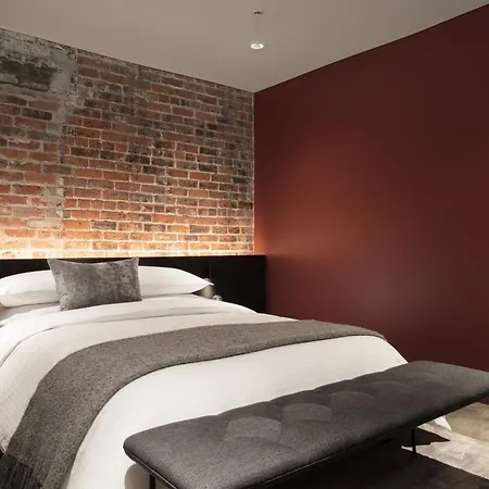 The Luzianne Hotel *