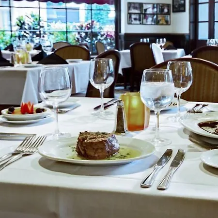 Club Wyndham Avenue Plaza Resort New Orleans