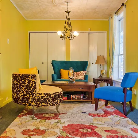 Madame Isabelle's House Hostel New Orleans