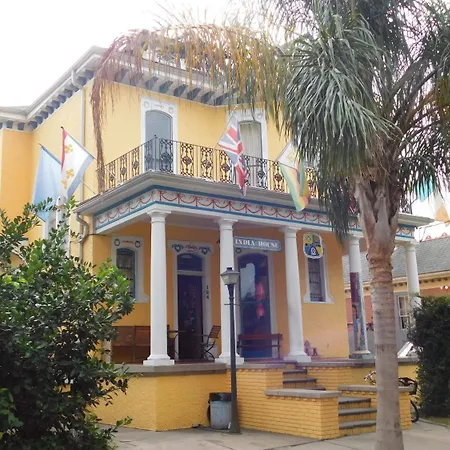 India House Hostel *