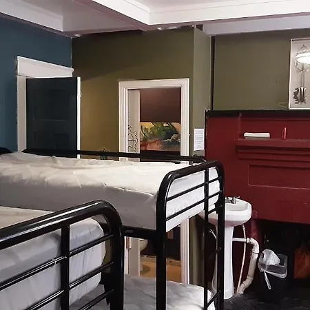 Hostel India House