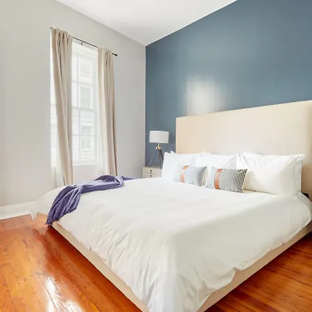 Sonder Baronne Manor Aparthotel 3*