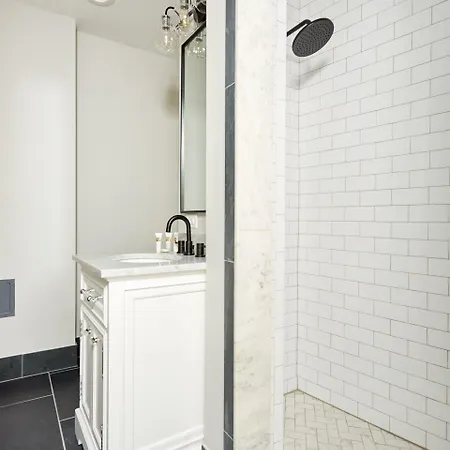 Aparthotel Sonder Baronne Manor 3*