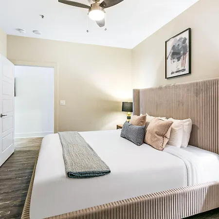 Aparthotel Spacious 4br Luxury Steps To French Quarter