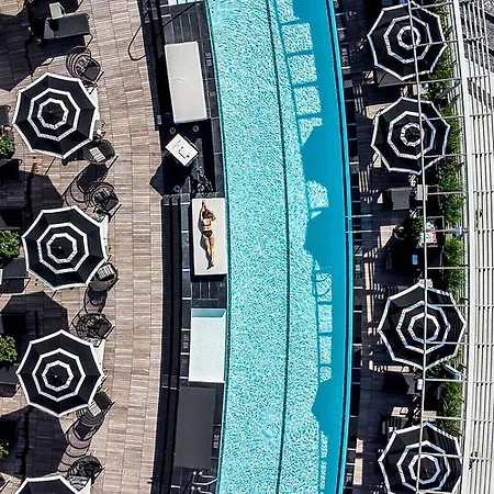 Four Seasons Hotel 5*
