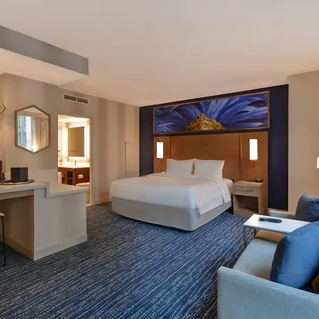 By Marriott French Quarter Area/cen B Hotel 3*