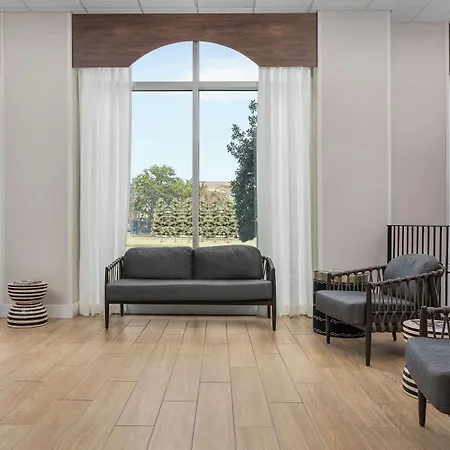 Hotel Hampton French Quarter Market Area 3*
