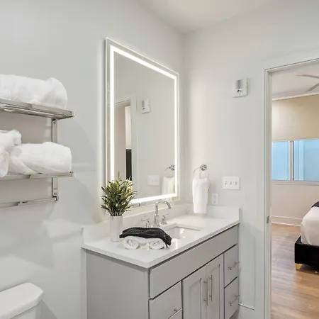The Eleanor Hotel *