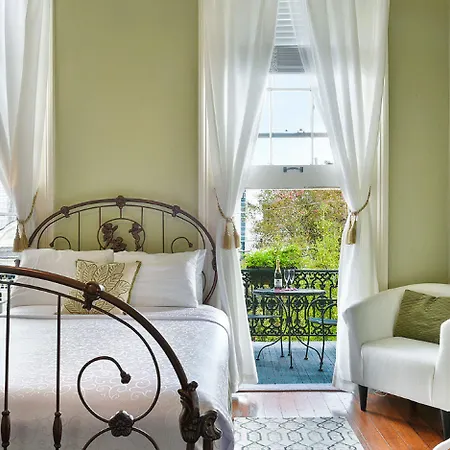 The Mansion On Royal 3*