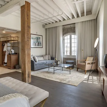 Hotel One11