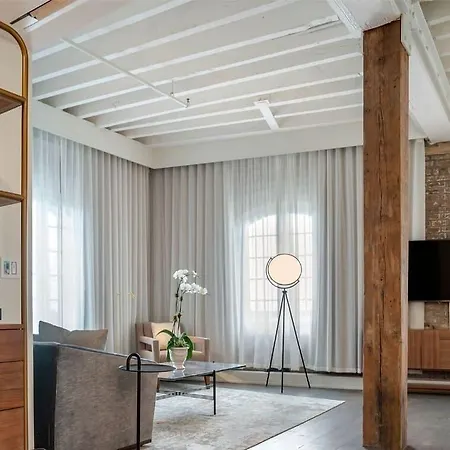 One11 Hotel 4*