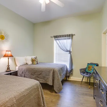 Family W/ Fenced Backyard In New Orleans! *