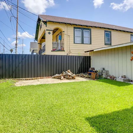 Holiday home Family W/ Fenced Backyard In New Orleans! New Orleans
