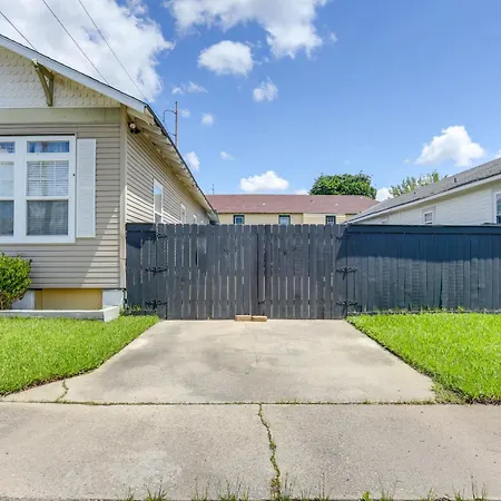 Holiday home Family W/ Fenced Backyard In New Orleans! New Orleans