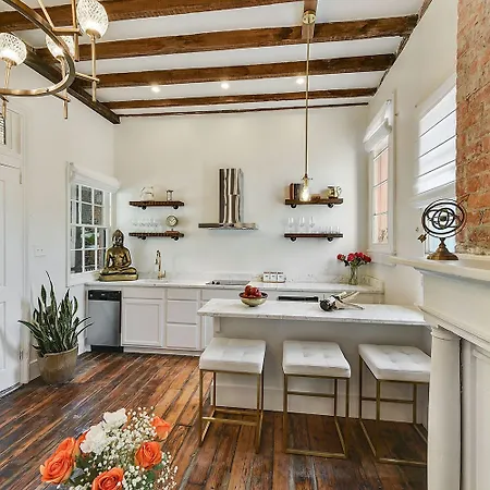 French Quarter Mansion 4*