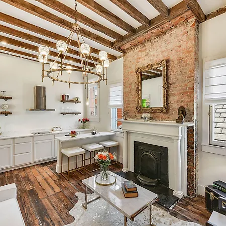 French Quarter Mansion 4*