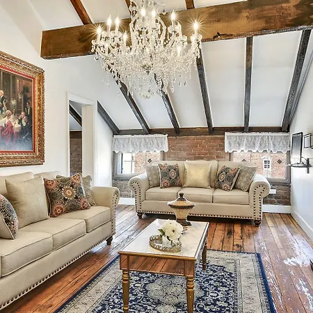 French Quarter Mansion Hotel