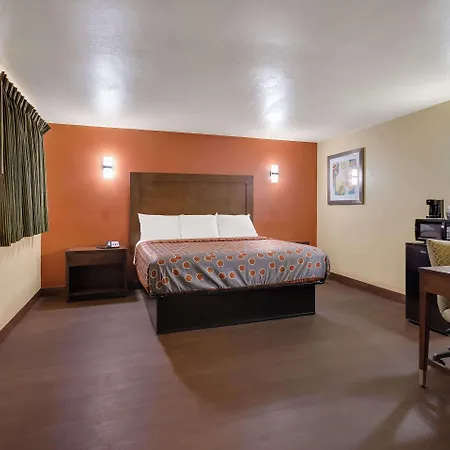 Hotel Relax Inn & Suites *