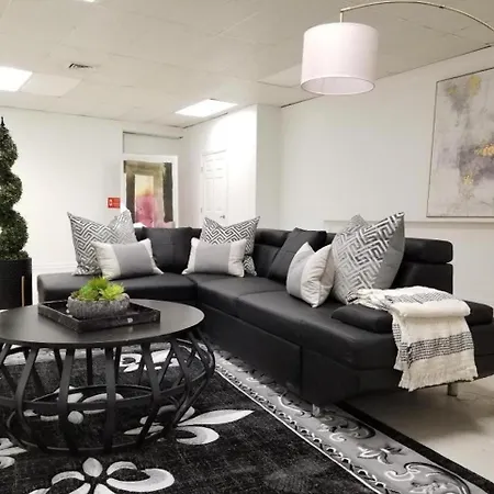9br-sleeps 19. Amazing Deal!! Hotel 4*