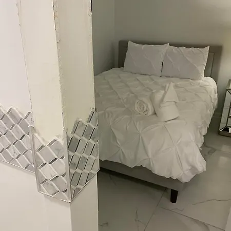9br-sleeps 19. Amazing Deal!! Hotel 4*