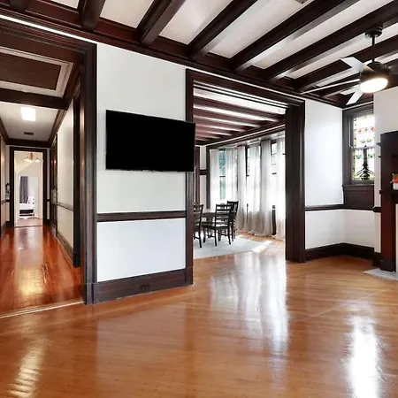 Spacious And Elegant Family In Mid-city * New Orleans