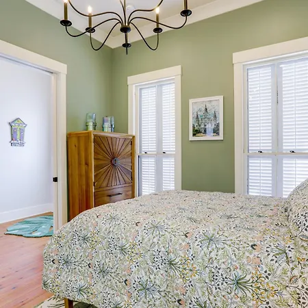 Southern Colonial Escape W/ Pool In Nola! Holiday home *