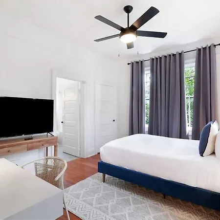 Holiday home Spacious And Elegant Family In Mid-city New Orleans