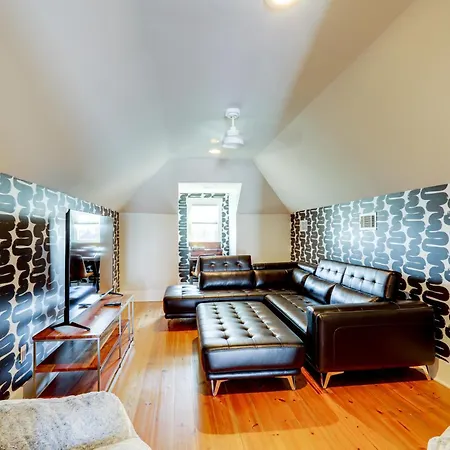 Southern Colonial Escape W/ Pool In Nola! *