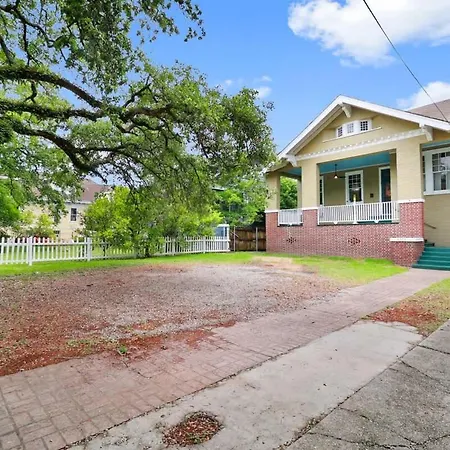 Holiday home Spacious And Elegant Family In Mid-city