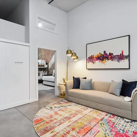 Apartment Exquisite Flat In Arts District New Orleans