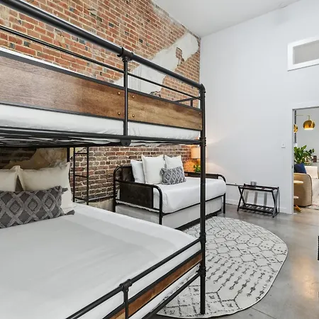 Exquisite Flat In Arts District *