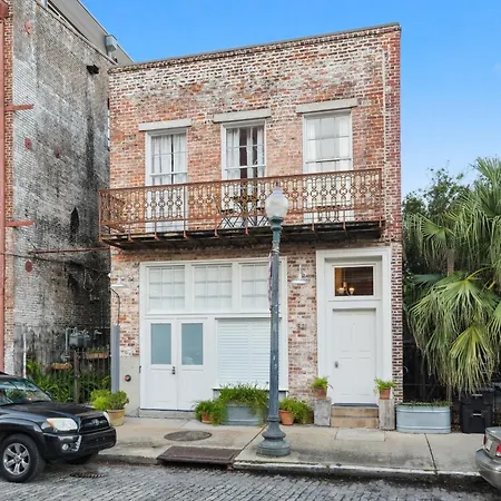 Exquisite Flat In Arts District * New Orleans