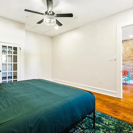 Stylish & Spacious In Apartment New Orleans