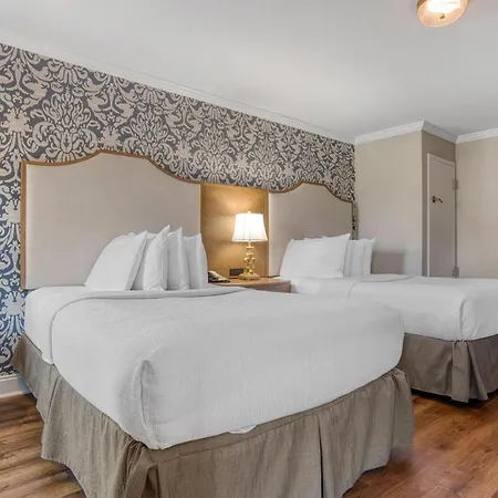 Western French Quarter Courtyard Hotel 4*