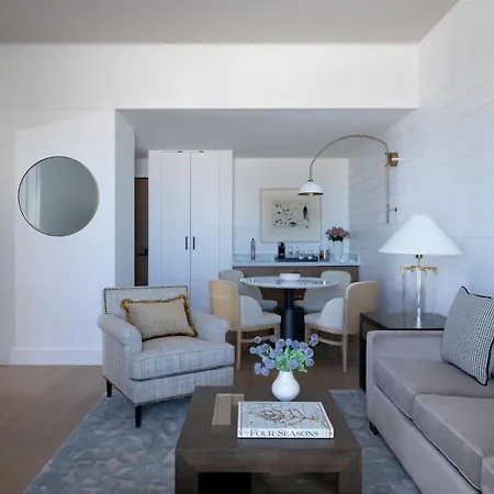 Hotel Four Seasons