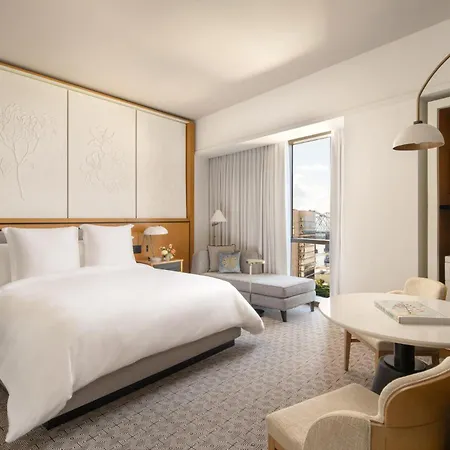Four Seasons Hotel