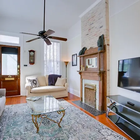 Historic Nola Gem: 3-bed Shotgun-style Home! Holiday home